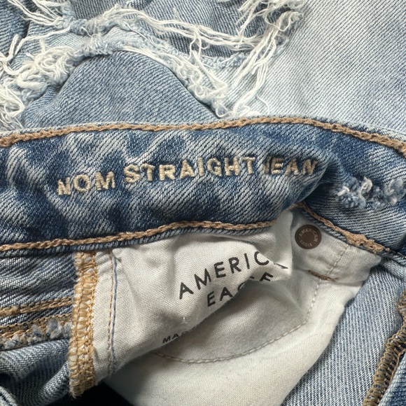 American Eagle Outfitters Distressed Denim Mom Straight Jean - Picture 9 of 9